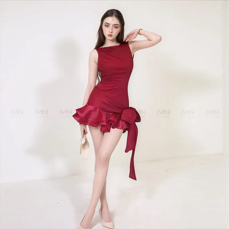 Ảnh Đầm đỏ đô dự tiệc MINA hở lưng dáng xoè ngắn chất Cotton Nhật phối Lụa MN302 2