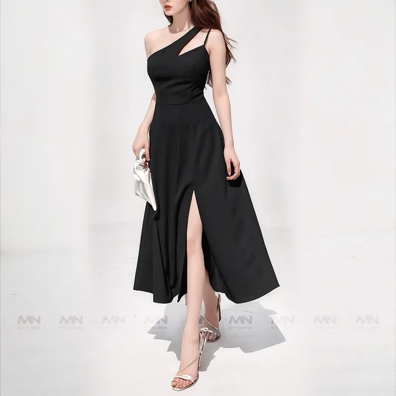 Ảnh Đầm dự tiệc MINA xẻ đùi midi xoè màu đen thiết kế chéo vai chất liệu Cotton lạnh mịn quyến rũ MN188 1