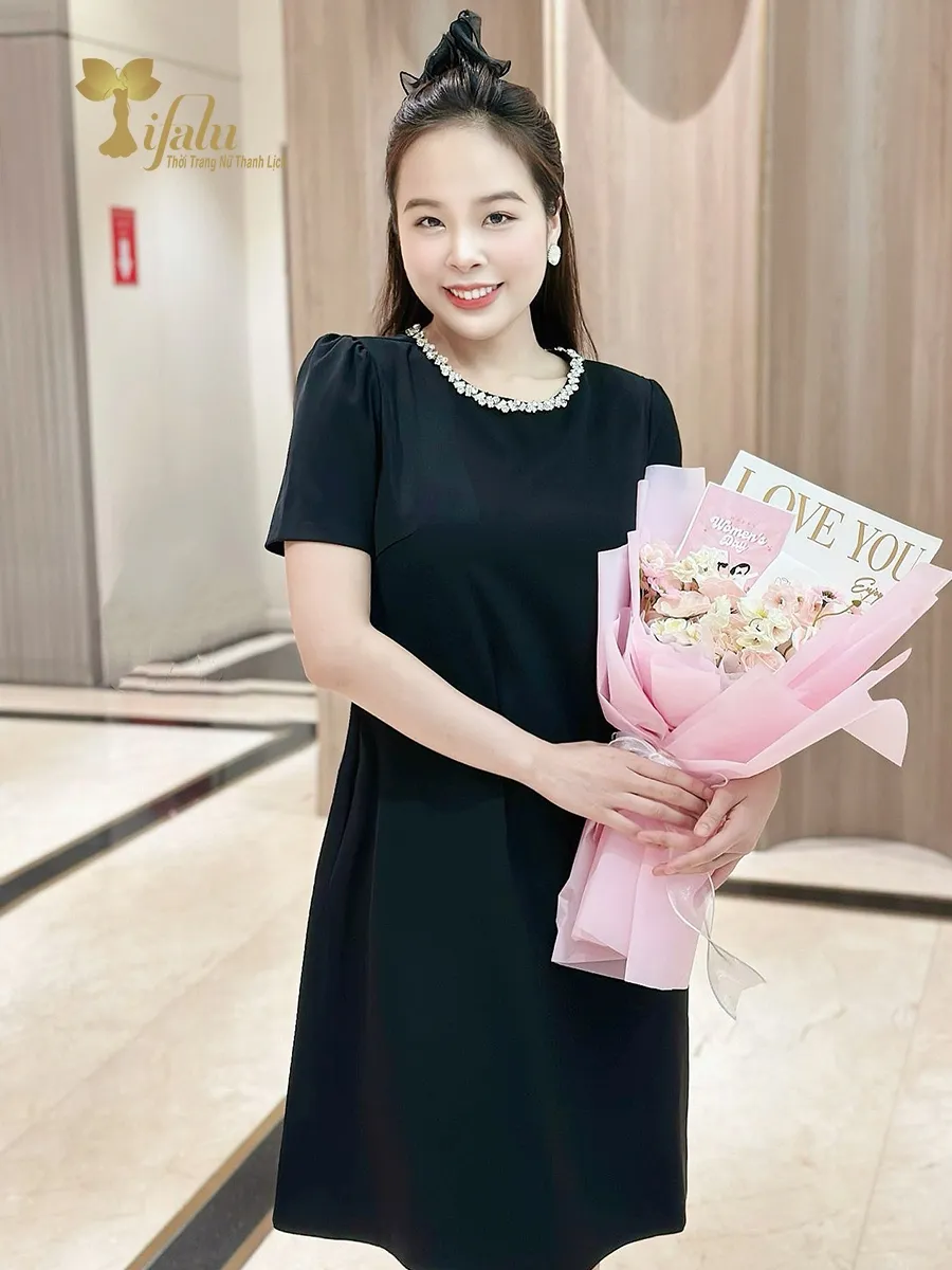 Ảnh Đầm thiết kế cao cấp Zol by TIFALU dáng suông A màu đen sang trọng - ZOL314BLK 4
