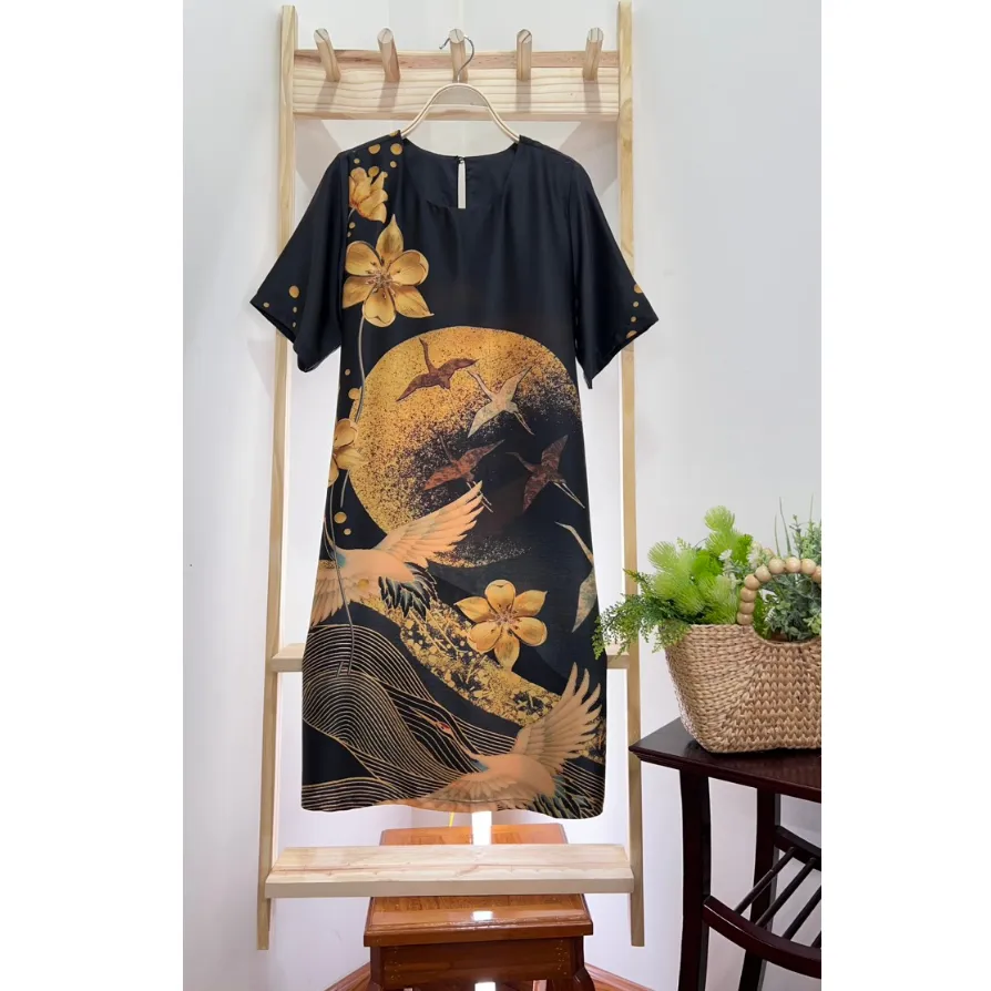Ảnh Đầm Trung Niên Đi Tiệc MAI THY, BST Váy Suông Cho Mẹ Họa Tiết 3D Lịch Sự Sang Trọng | Thời Trang Trung Niên Cao Cấp U50 1