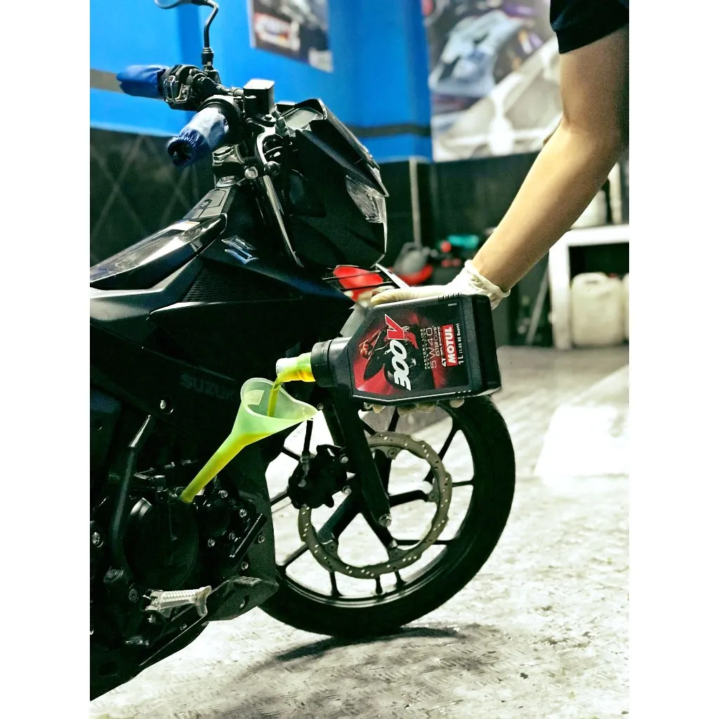 Ảnh Dầu Nhớt Xe Moto Motul 300V 5w40 Tem 1 Lớp 1L 1