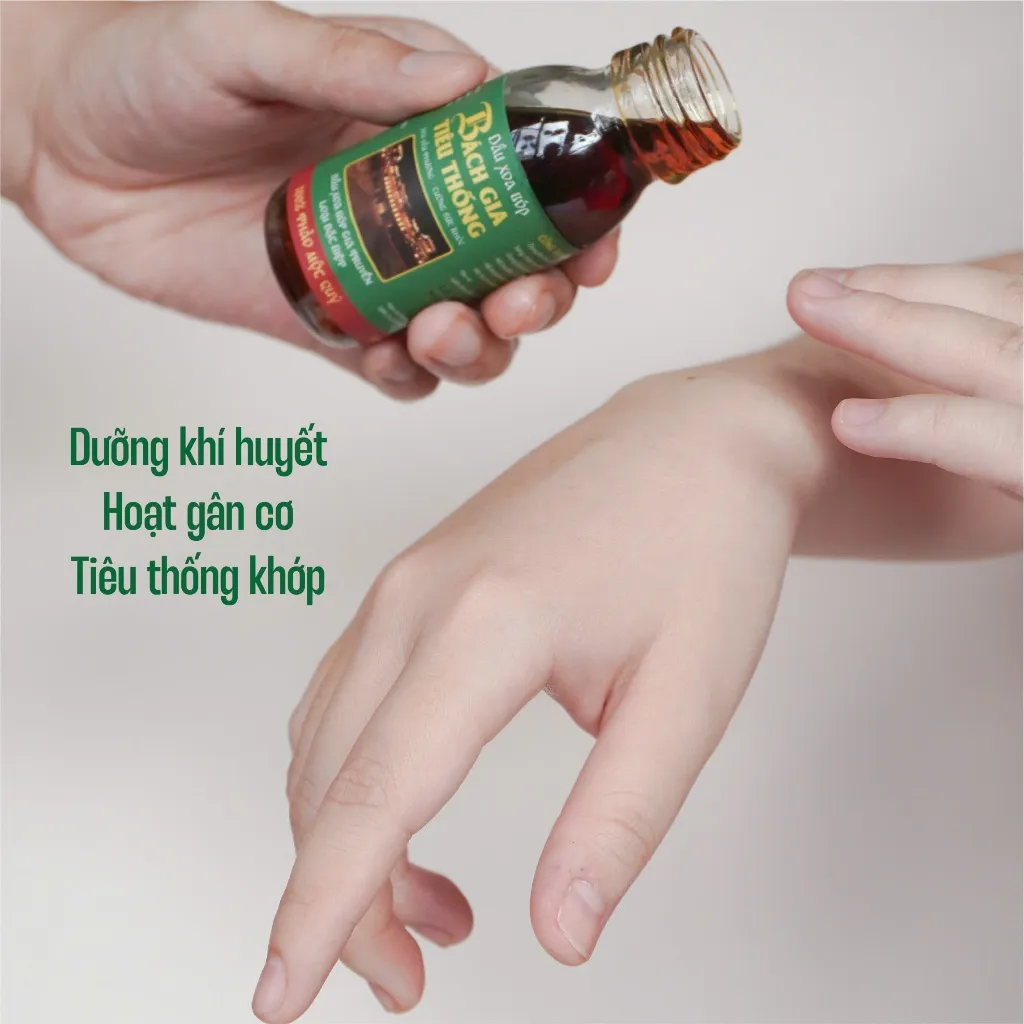 Ảnh Dầu nóng xoa bóp xương khớp thảo dược Bách gia tiêu thống (Nóng vừa) - Giảm đau khớp, cổ vai gáy 3