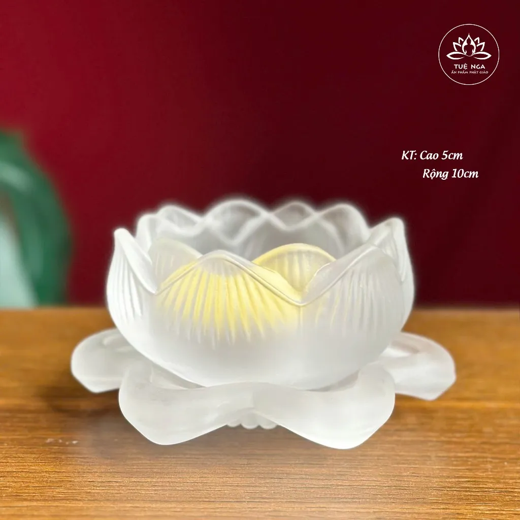 Ảnh Đế Nến Hoa Sen Lưu Ly, Màu Trắng, Vàng, Xanh - Tuệ Nga 1