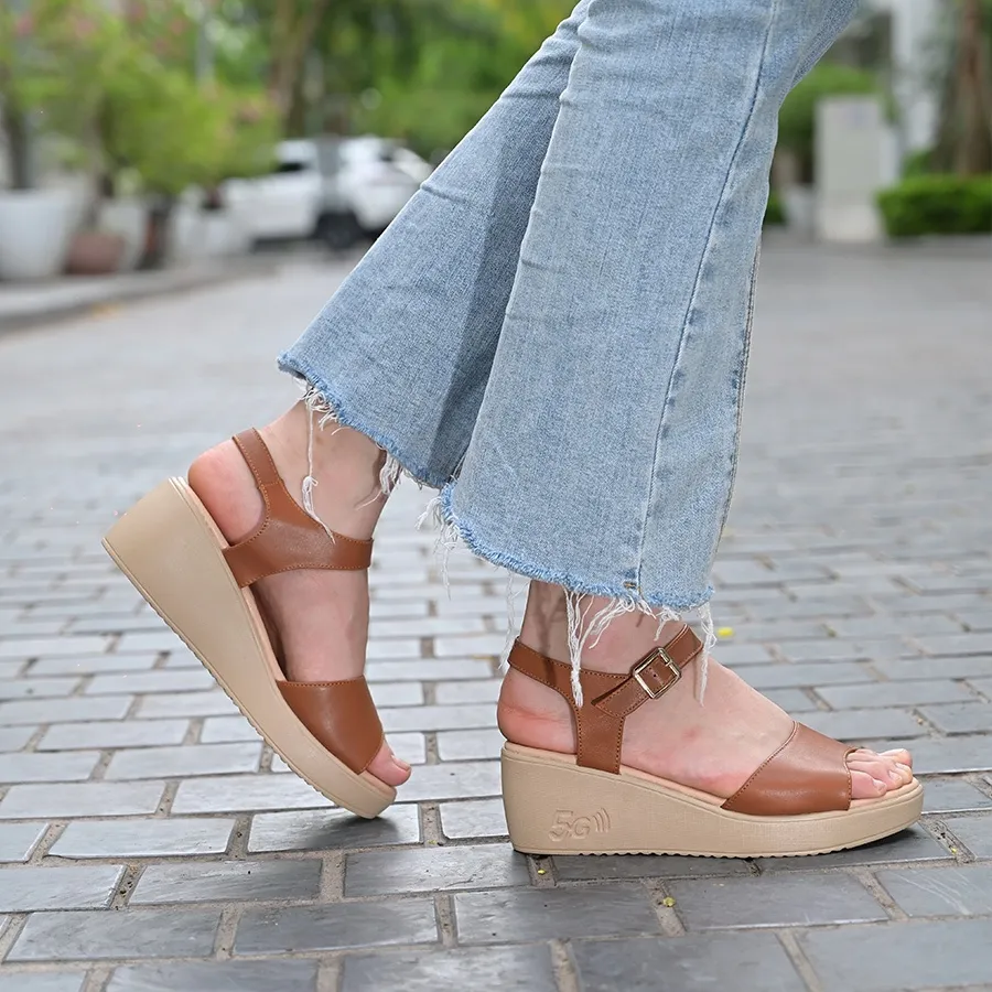 Ảnh Dép sandal nữ đế xuồng LUNASHOES 62702 cao 5p da bò mềm êm chân khóa cài bảo hành 2 năm 2