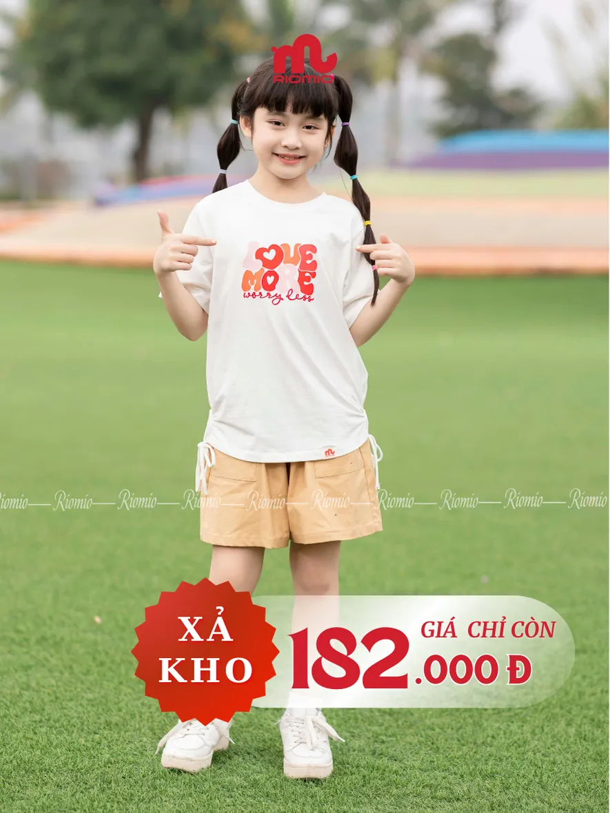 Ảnh Đồ bộ bé gái RIOMIO size 27-50kg, áo phông in chữ Love More phối quần kaki RBG790 1