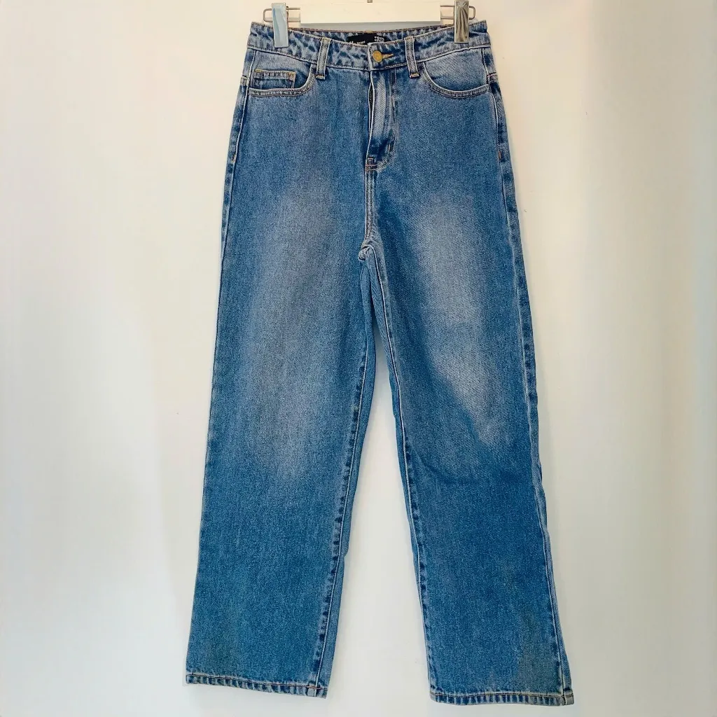 Ảnh Đồ thời trang secondhand thanh lý. Giá rẻ. Giao hàng hoả tốc toàn quốc 4