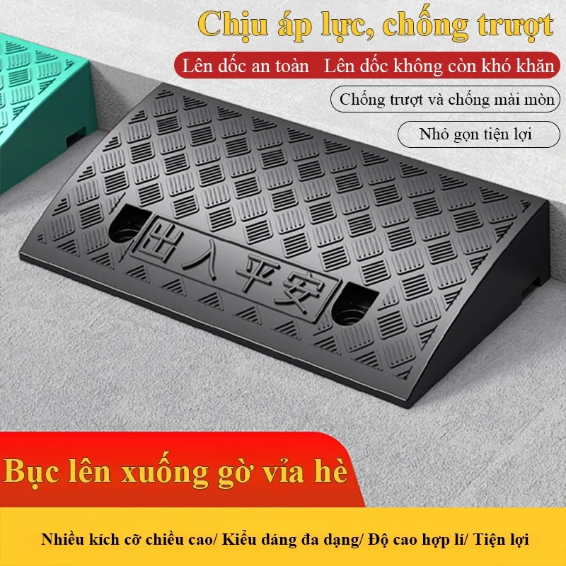 Ảnh Dốc bục lên xuống xe hơi MYT chất liệu nhựa đệm cao su hình tam giác chịu lực siêu bền dành cho xe máy ô tô 3