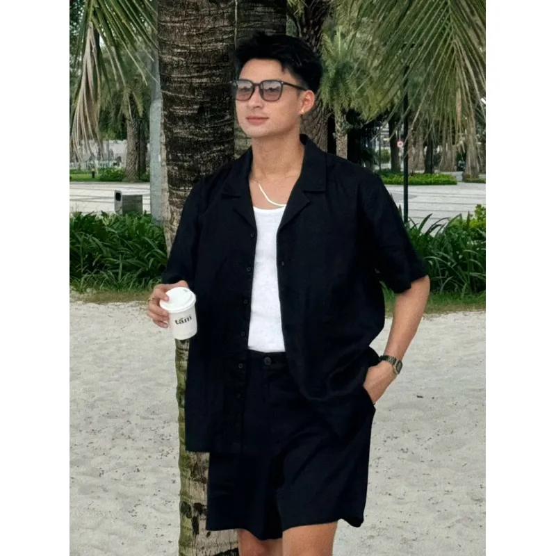 Ảnh DODEP Quần shorts đùi nam linen relaxed fit màu be, đen 4