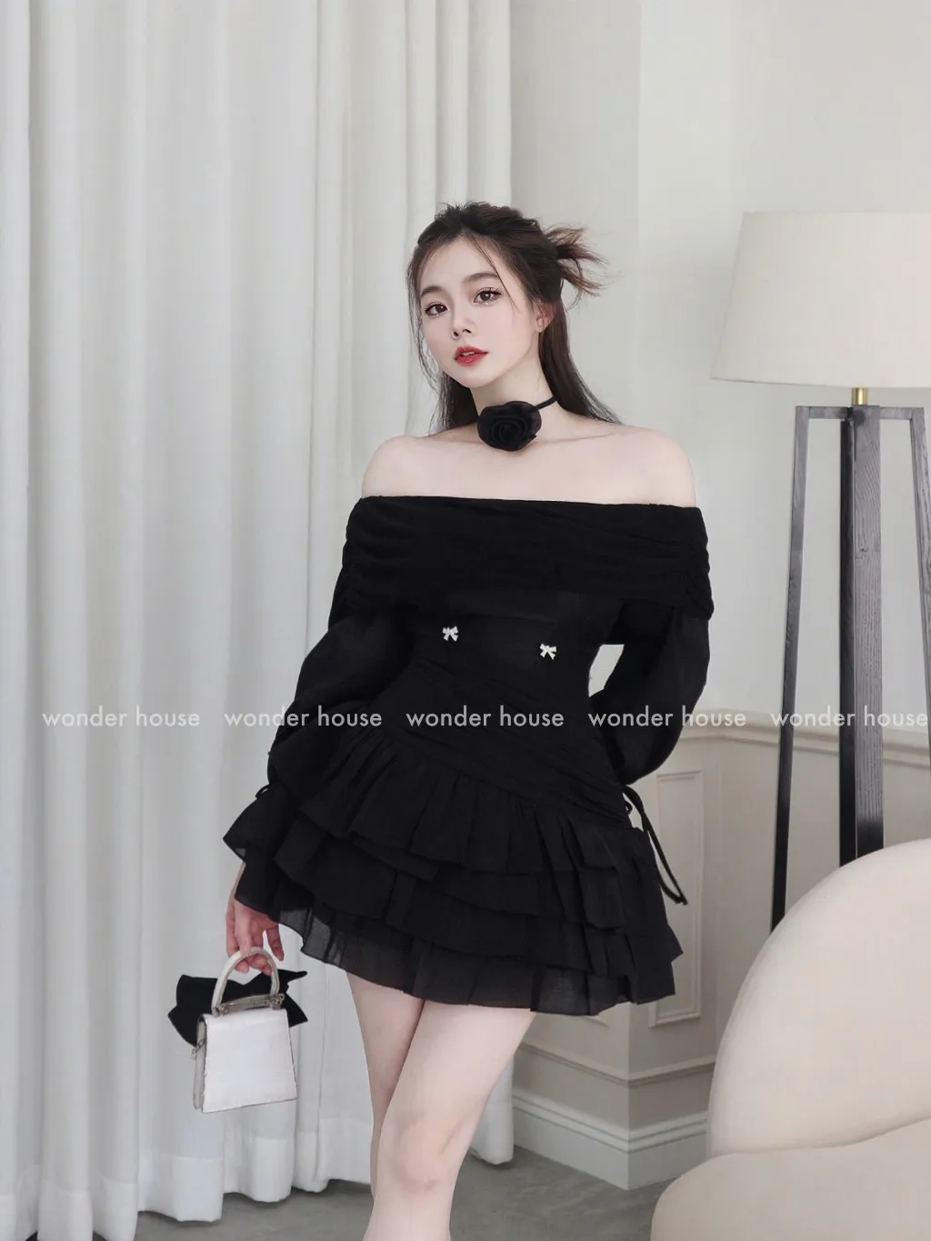 Ảnh Dolly Dress Wonderhouse Đầm trễ vai tay dài dáng xòe chất vải dày dặn dự tiệc dạo phố sang trọng, nữ tính 4