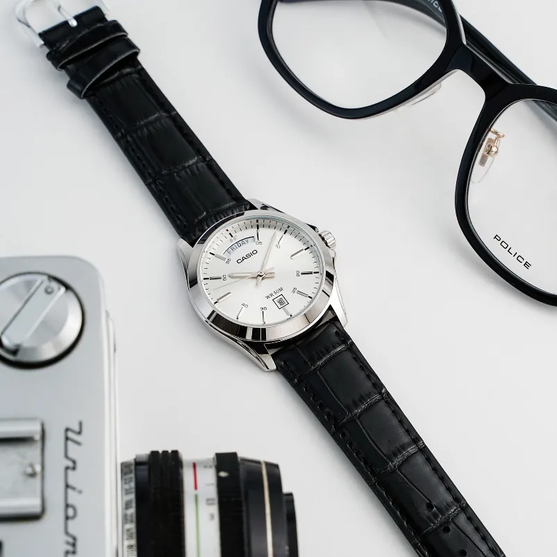 Ảnh Đồng Hồ Casio Nam MTP-1370L-7AVDF Mặt Tròn Màu Trắng Dây Da Chính Hãng 4