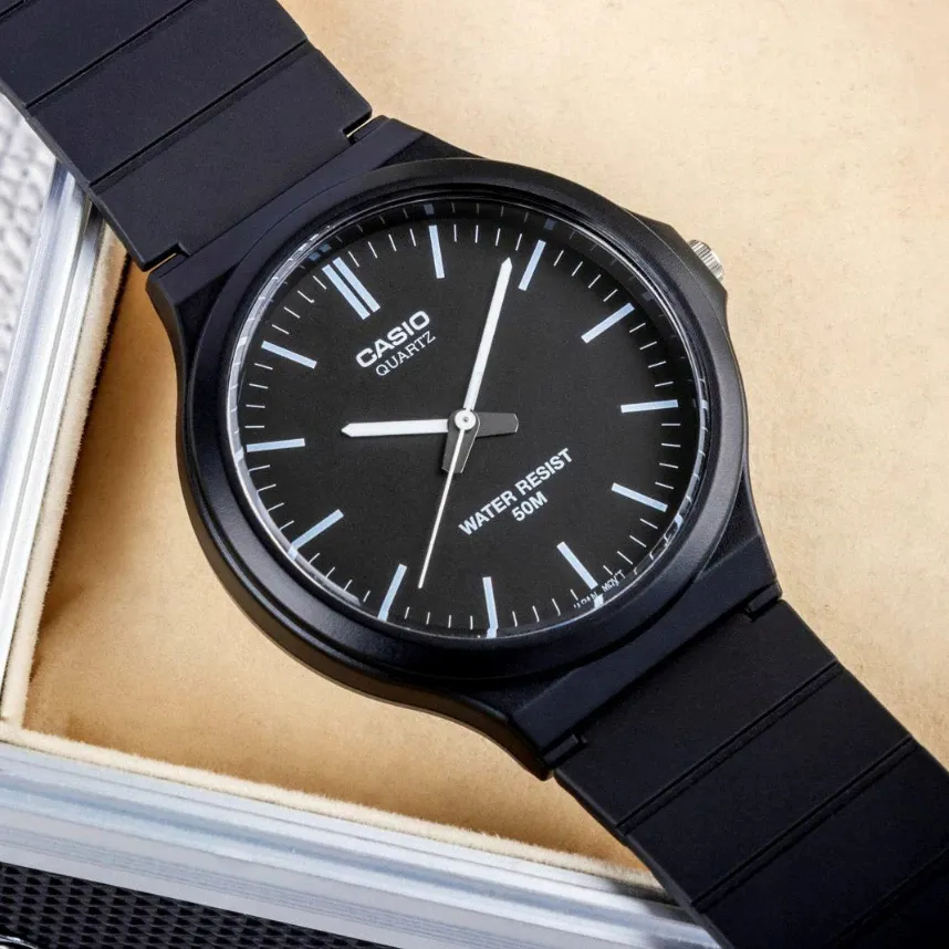 Ảnh Đồng Hồ Casio Nam MW-240-1EVDF Mặt Tròn Dây Cao Su Chính Hãng 2