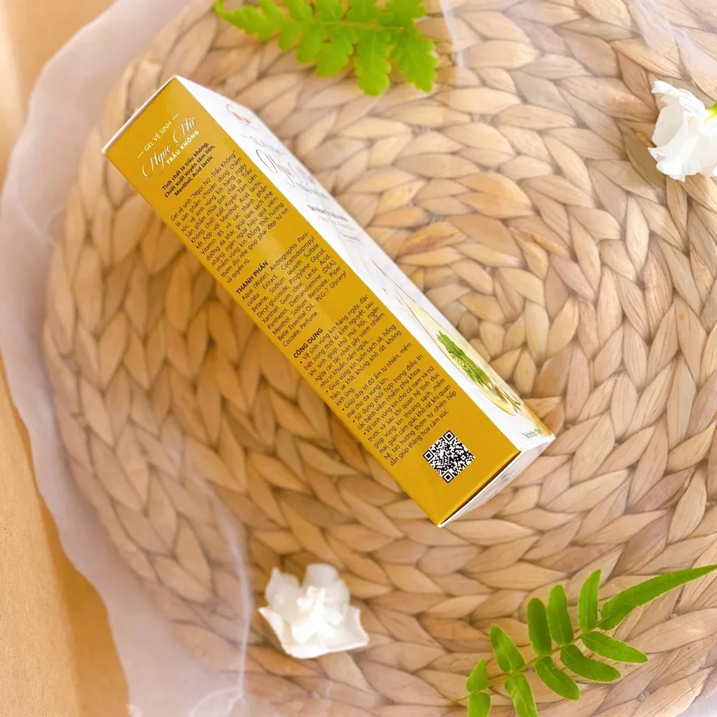 Ảnh Dung dịch vệ sinh phụ nữ Ngọc Nữ Trầu Không BANIPHAR dạng gel 150ml 3