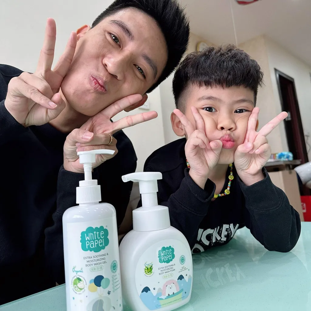 Ảnh Gel tắm Dịu Da và Dưỡng Ẩm Hữu Cơ Tự Nhiên Organic White Papel 250ml 3