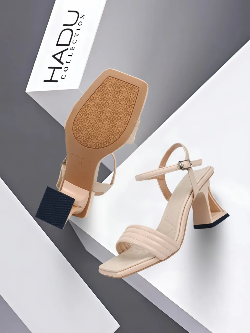 Ảnh Giày Cao Gót 7P Đế Vuông Tam Giác Sườn Kép Quai Bản Ngang HADU M7118, BH 12 Tháng 1