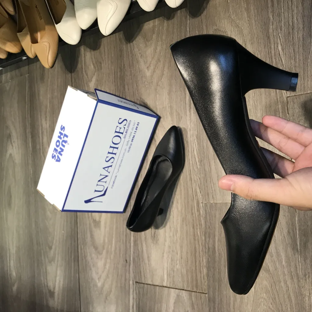 Ảnh Giày cao gót nữ 5p da bò thật đế vuông mũi nhọn LUNASHOES 5702 mềm êm chân màu đen bảo hành 2 năm 4
