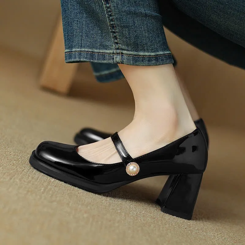 Ảnh Giày cao gót nữ quai dán ngọc FAROSA -TH121 giày nữ đế cao 7cm chất da bóng lên chân cực sang chảnh 2