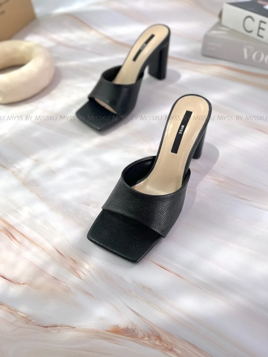 Ảnh Giày guốc sục nữ MYSS mũi vuông gót dẹp 9cm thời trang - SU73 2