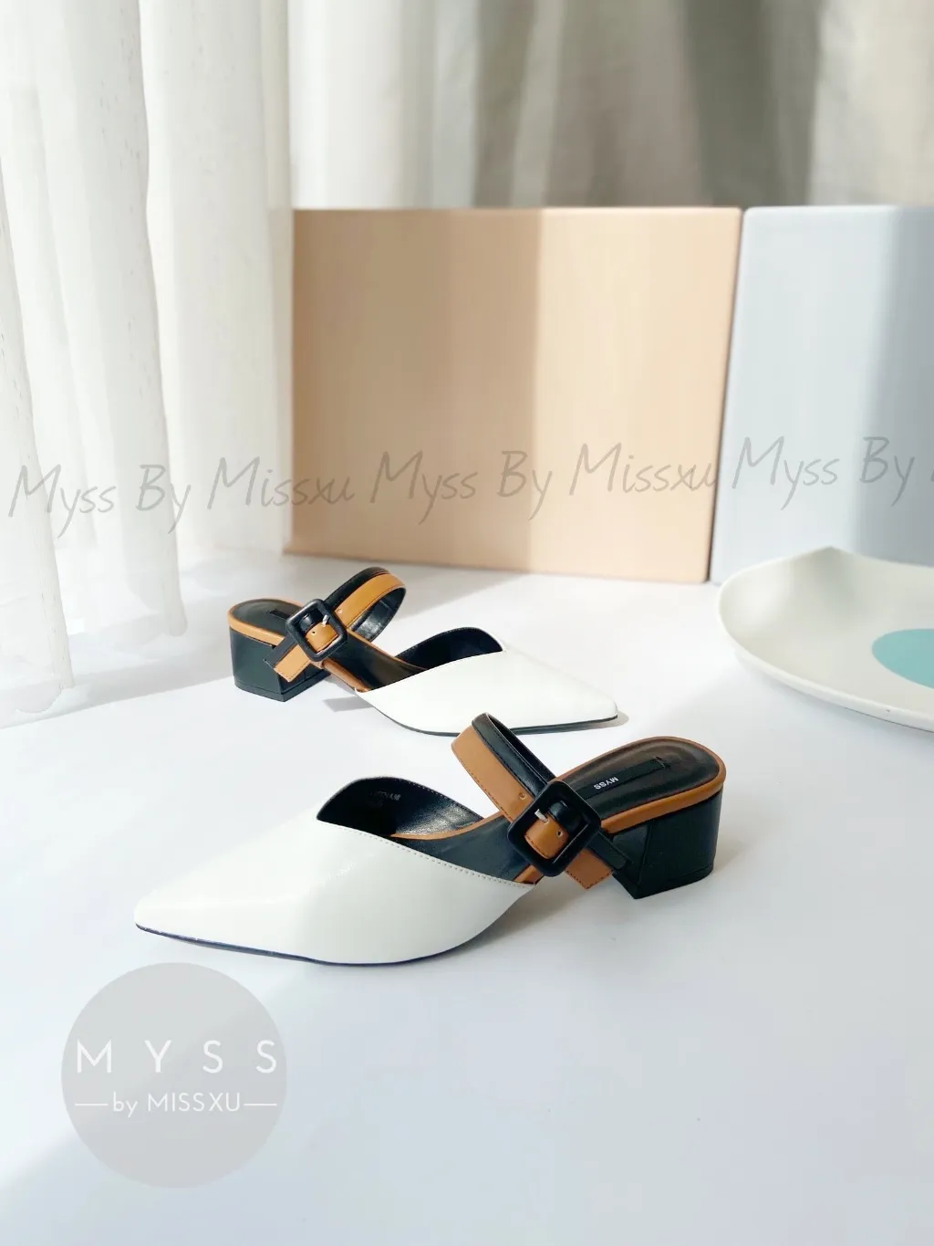 Ảnh Giày guốc sục nữ MYSS mũi nhọn phối khóa bọc 5 cm thời trang  - SU112 2