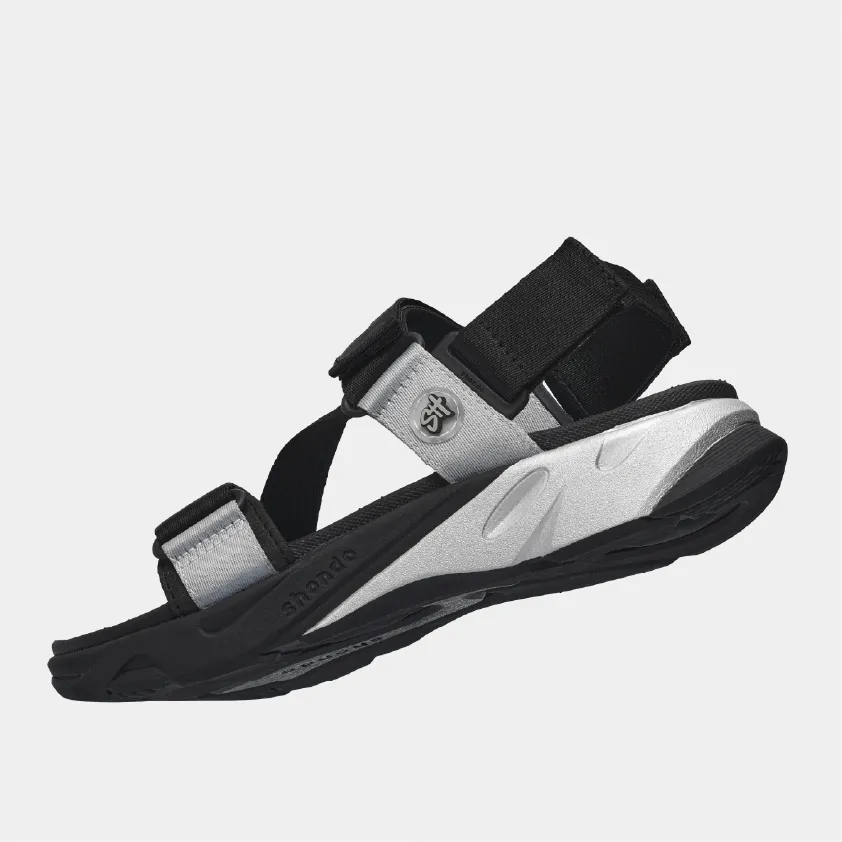Ảnh Giày Sandal Nam Nữ F8M Êm Chân, Bền Màu Đen Xám Shondo F8M0110 3