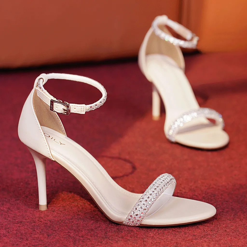 Ảnh Giày sandal nữ DILY quai ngang đính hạt tinh tế, xăng đan nữ mũi vuông trendy cao 8cm DL0571 4