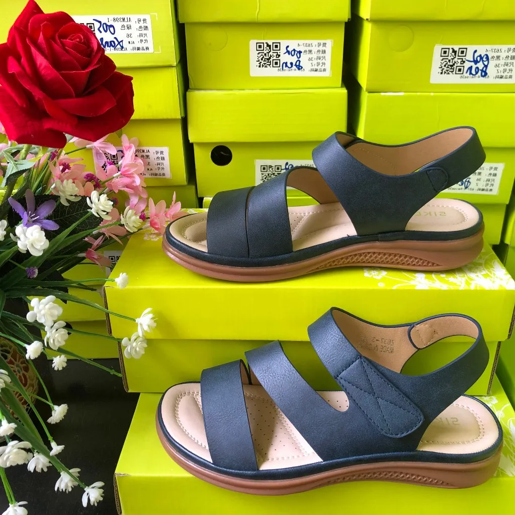 Ảnh Giày Sandal Nữ Êm Nhẹ Đế Chống Trơn Trượt Thoải Mái Di Chuyển Vận Động Khóa Dán Tiện Lợi Gót 3CM (001) 4