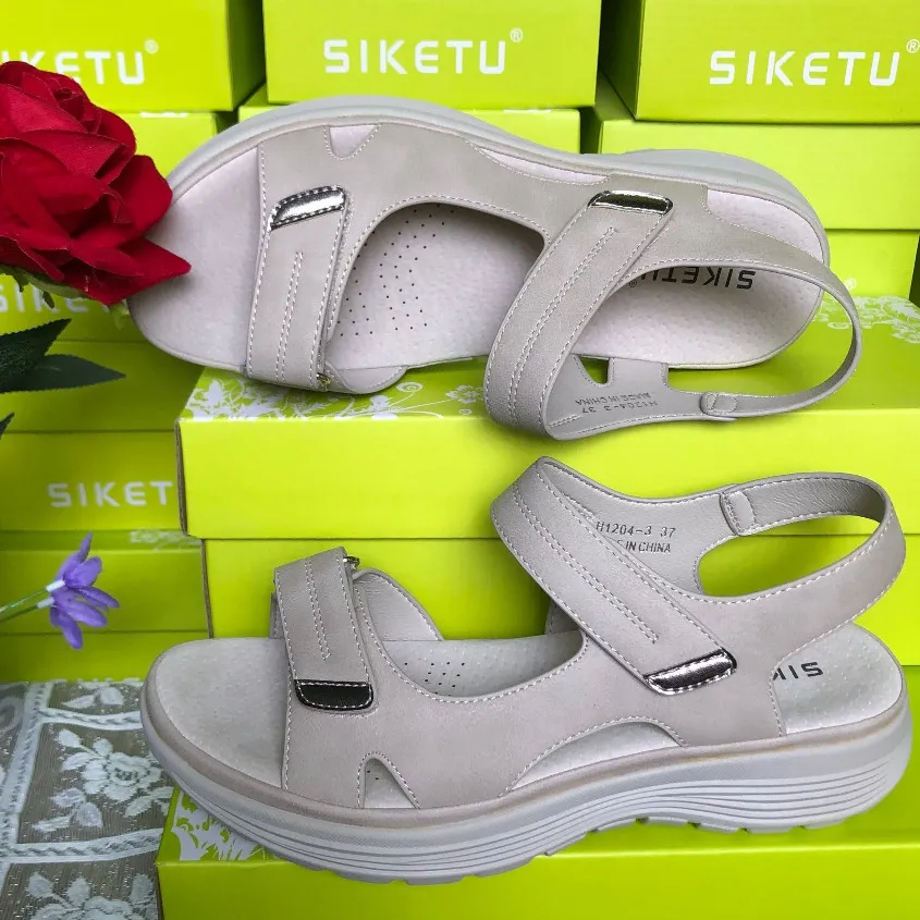 Ảnh Giày Sandal Nữ Quai Ngang Siêu Nhẹ Khóa Dán Tiện Lợi Phong Cách Khỏe Khoắn Năng Động Của Giới Nữ Đế Gót 3CM (004) 4
