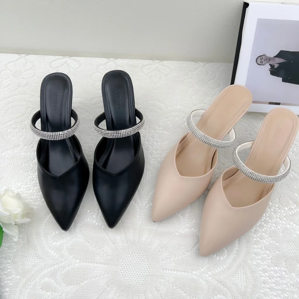 Ảnh Giày Sục Nữ Mũi Nhọn 7 Phân, Guốc Sandal Bít M ũiCao Gót Phối Dây Đá Sang Trọng NUDDO NS09 2