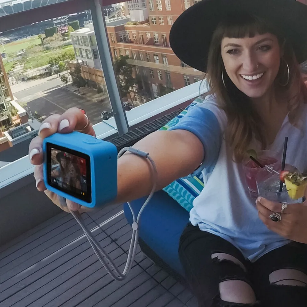 Ảnh GoPro Sleeve + Lanyard - dây đeo tay + vỏ silicon  dành cho GoPro Hero13/12/11/10/9 4