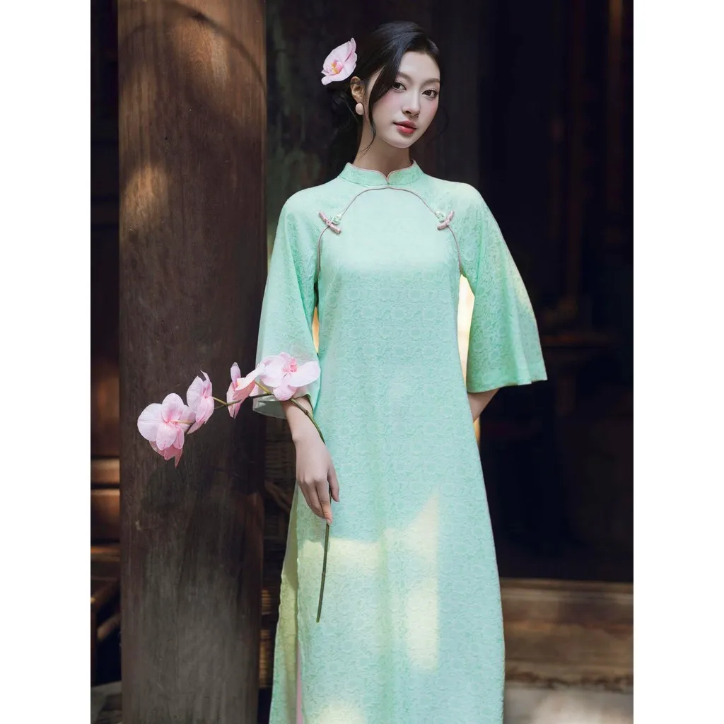 Ảnh JOVEN Áo Dài Nữ Minh Khuê Cổ Trụ Họa Tiết Hoa Chìm Trên Bề Mặt Thanh Lịch (KHÔNG KÈM QUẦN) 4