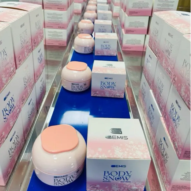 Ảnh Kem BODY SNOW Dưỡng Trắng Da Cấp Ẩm Làm Đẹp Da 3