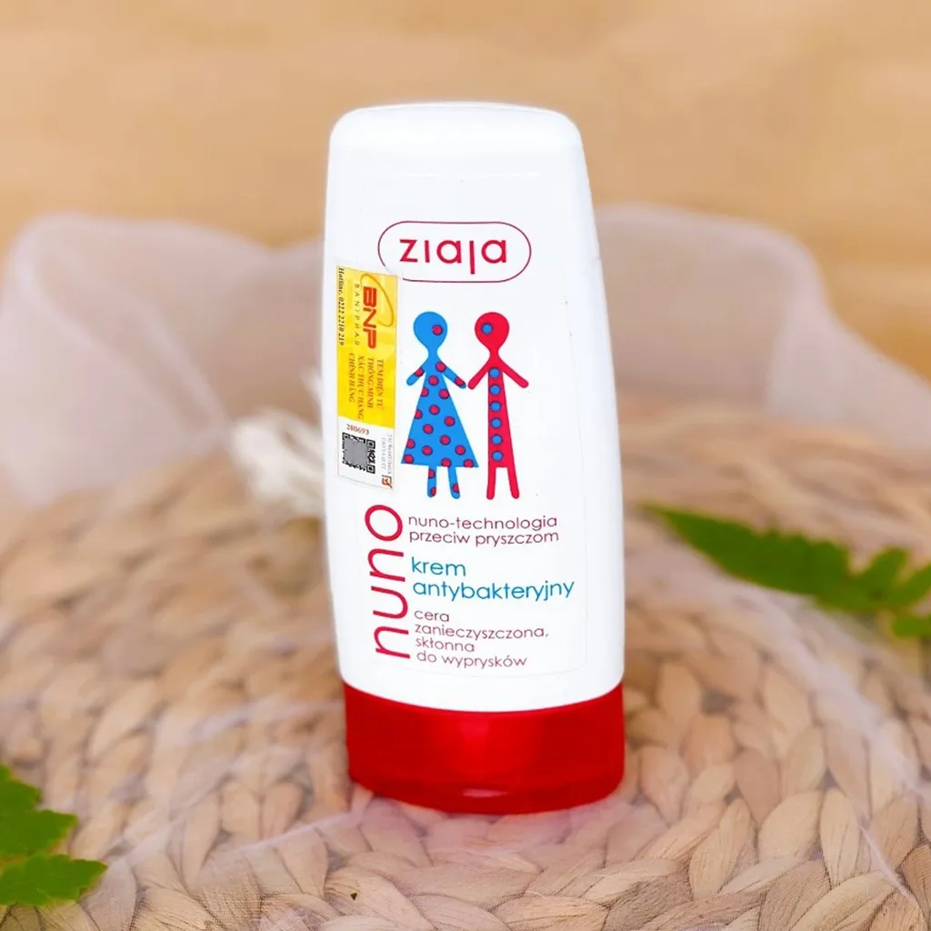 Ảnh Kem dưỡng ẩm ngừa mụn trắng da Ziaja Nuno cho da dầu, không gây kích ứng 60ml 4