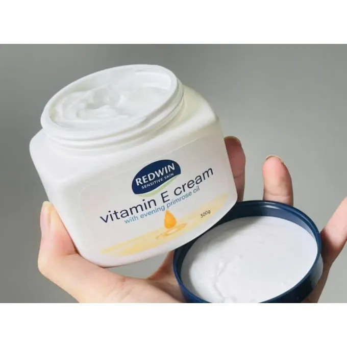 Ảnh Kem Dưỡng Ẩm Sáng Da Vitamin E Redwin Cream Úc 300g 330g giúp da mềm mịn 4