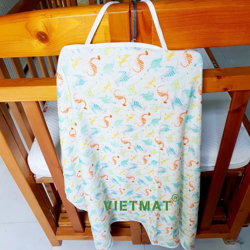 Ảnh Khăn choàng điều hòa che bé bú Vietmat 3 lớp thoáng mát, rộng rãi, kín đáo và nhiều tiện ích 2