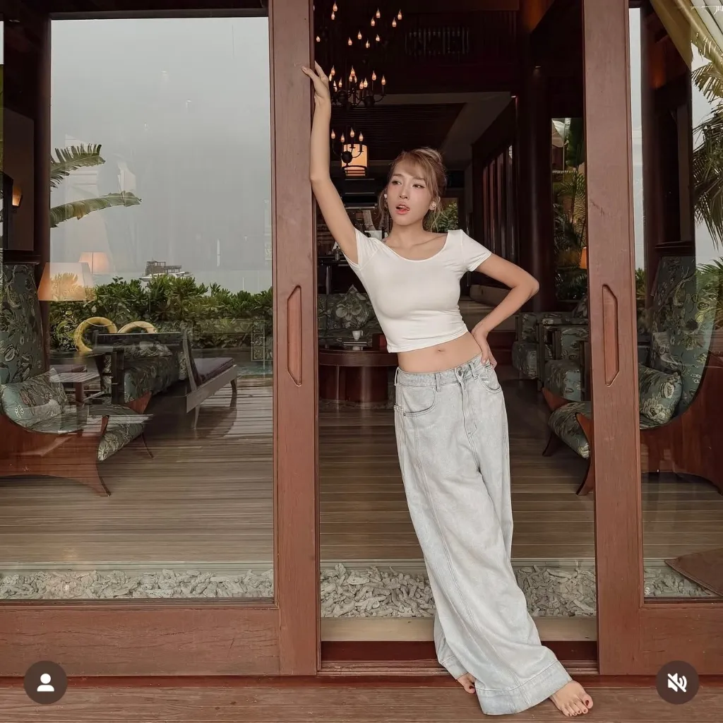 Ảnh làminapparel - TWIST BACK TOP 2