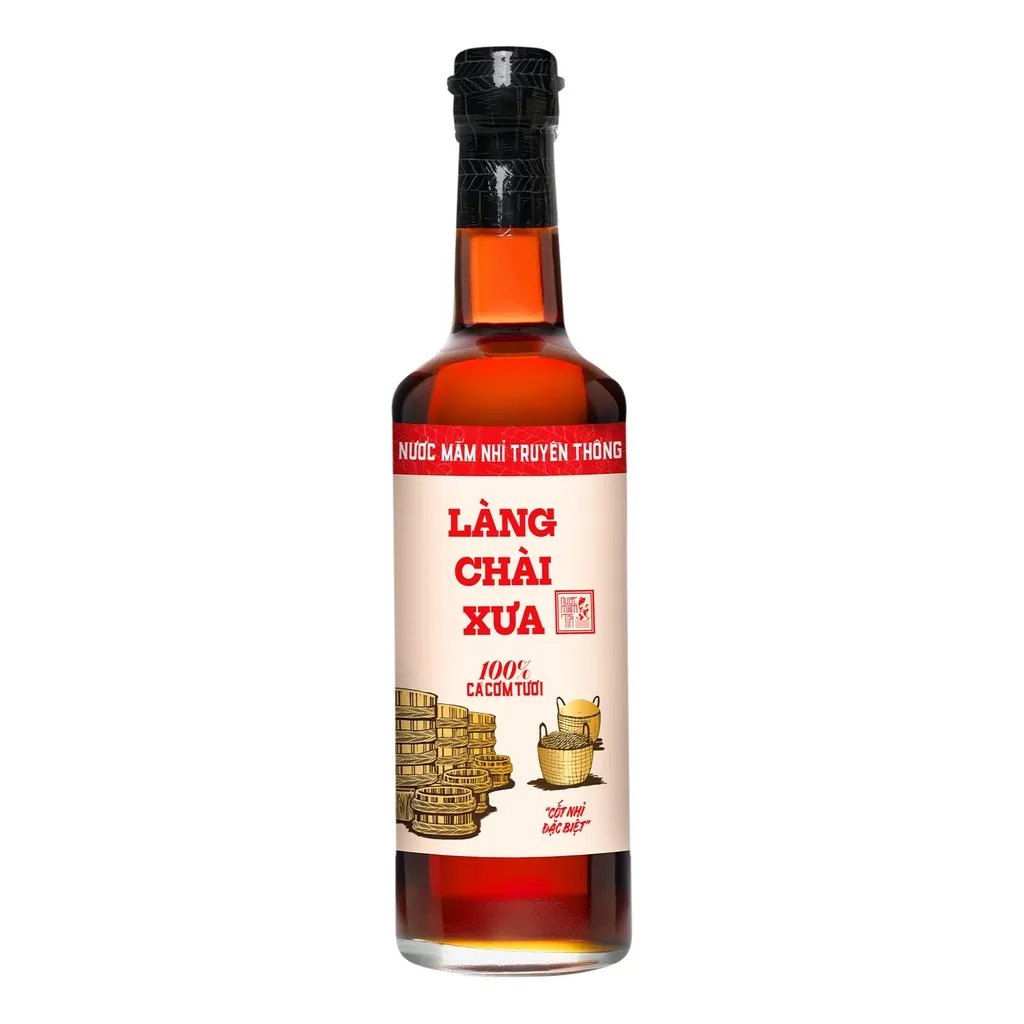 Ảnh Làng Chài Xưa truyền thống nhãn đỏ chai thủy tinh 500ml cốt nhỉ đặc biệt 3