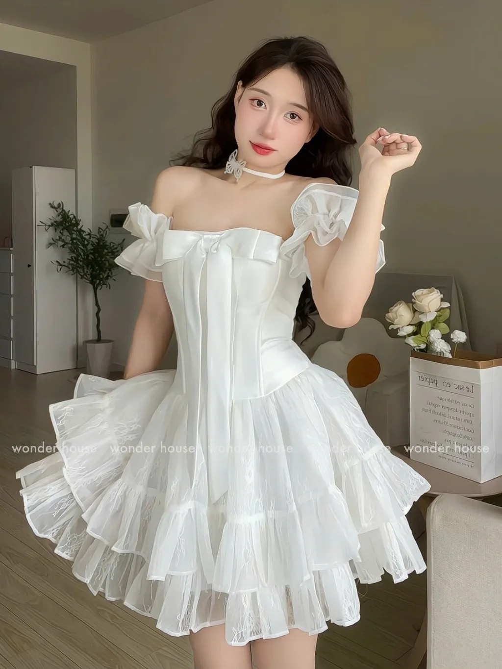 Ảnh Levi Dress Wonderhouse Đầm thiết kế dáng xòe công chúa chất vải dày dặn dự tiệc, dạo phố nữ tính sang trọng 4
