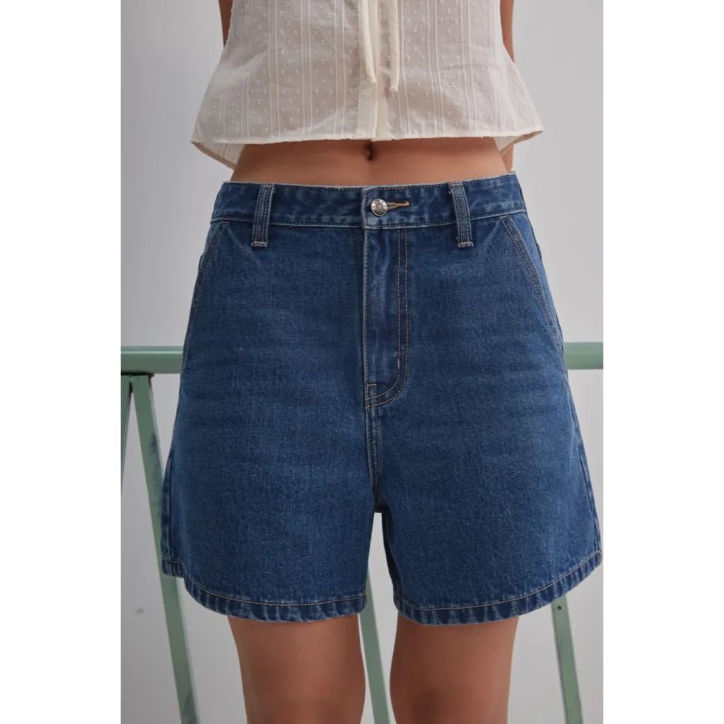 Ảnh LIBÉ WORKSHOP - Quần jeans ngắn ống suông màu xanh dương 1