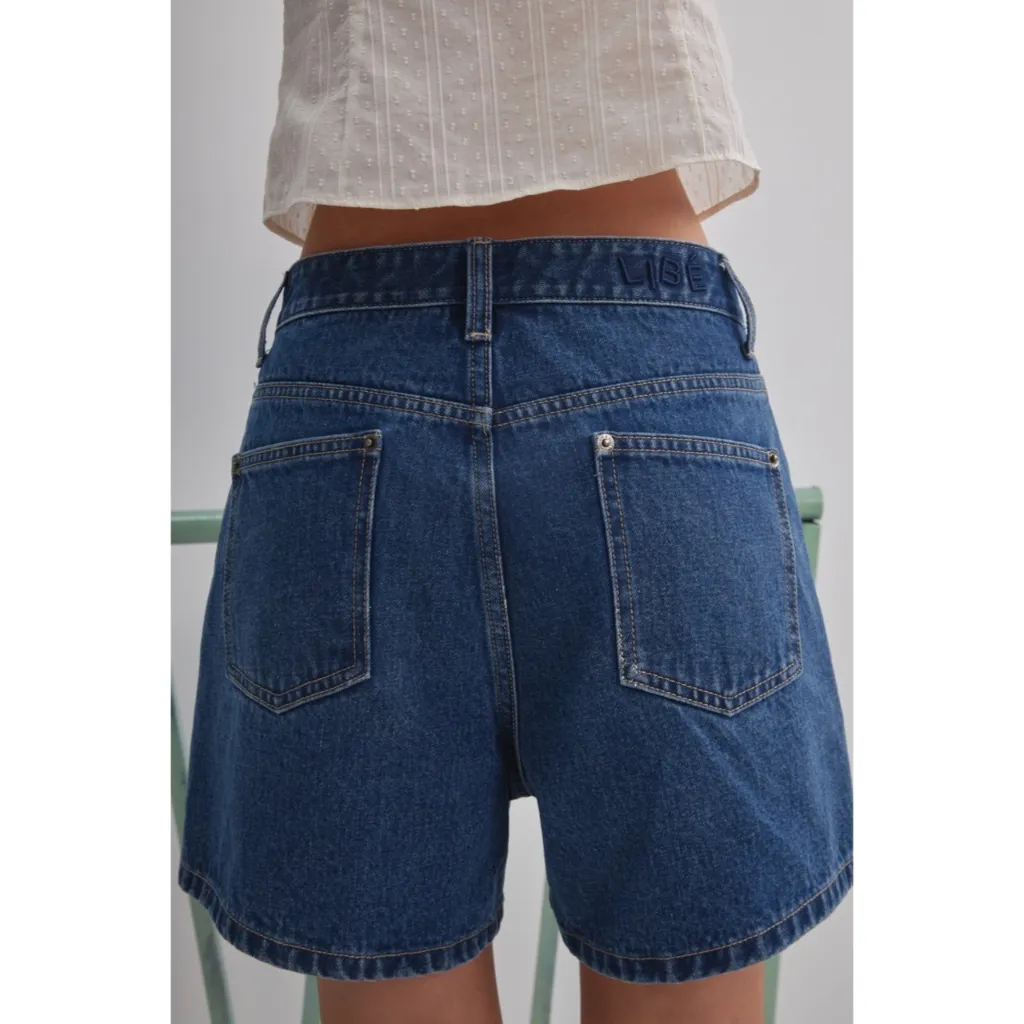 Ảnh LIBÉ WORKSHOP - Quần jeans ngắn ống suông màu xanh dương 2