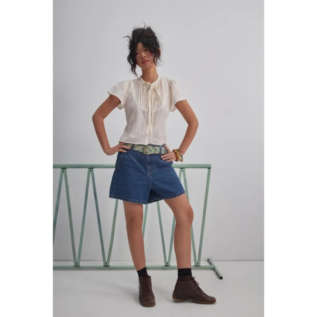 Ảnh LIBÉ WORKSHOP - Quần jeans ngắn ống suông màu xanh dương 3