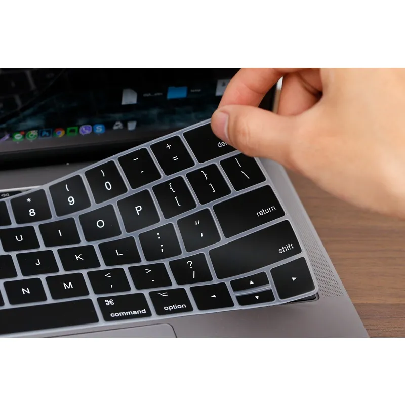Ảnh Lót Phím Đen Silicon Bảo Vệ Bàn Phím Macbook Chống Bụi Bẩn, Chống Nước, Mềm Mại Lucas 3
