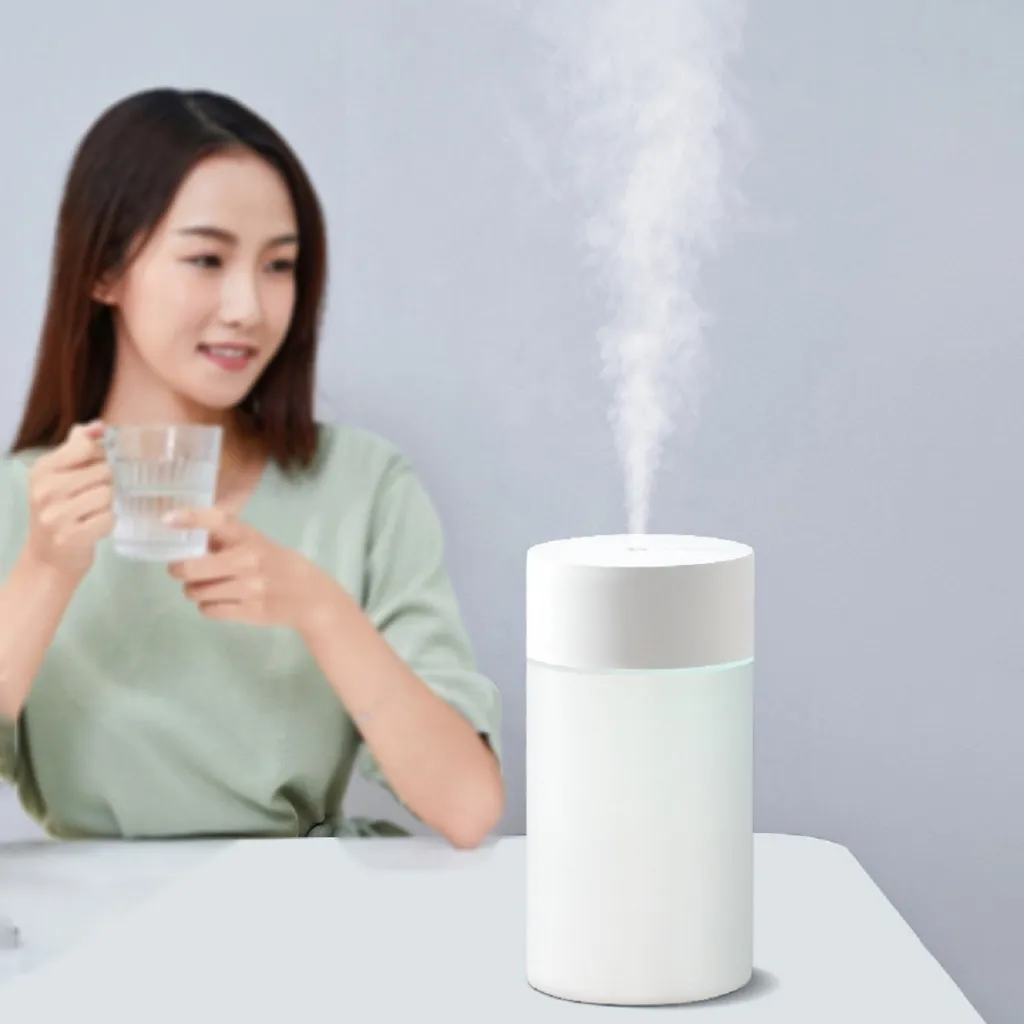 Ảnh Máy phun sương tạo ẩm cầm tay Fujihome HM01 thiết kế hình trụ , nhỏ gọn vừa lòng bàn tay 3