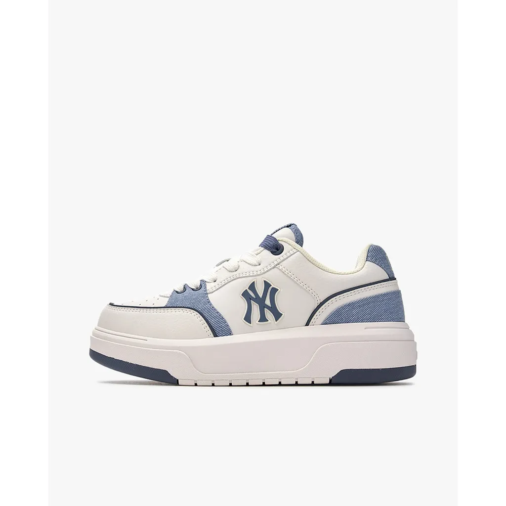 Ảnh MLB - Giày sneakers unisex cổ thấp Chunky Liner Denim Pocket 3ASXD015N-50NYS 4