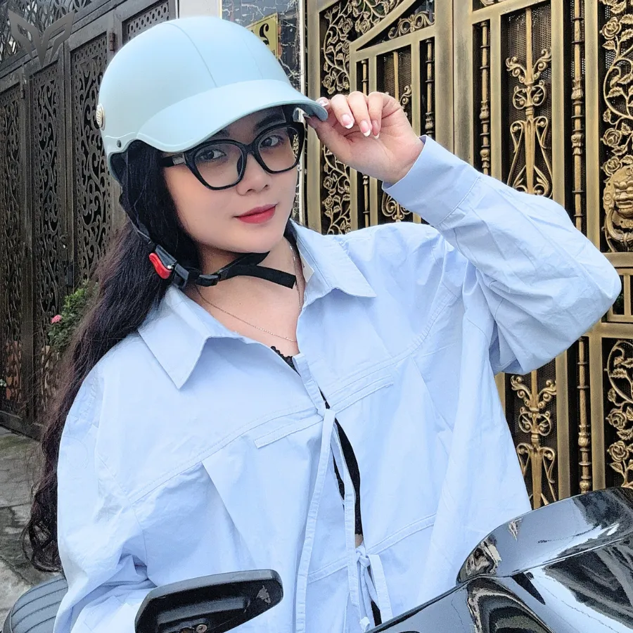 Ảnh Mũ Bảo Hiểm Lưỡi Trai Varo - Nón Bảo Hiểm 1/2 Kết Cứng, Mỏ Liền, Nón Kết Dành Cho Nam Nữ-BH 12 Tháng 4
