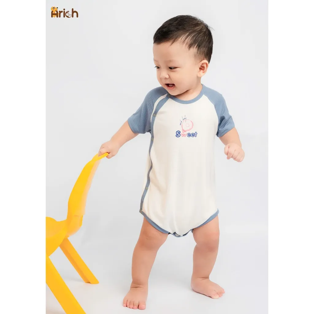 Ảnh Newborn - 18 tháng , Body chip cộc tay cài lệch Arich phối hình in cho bé trai, bé gái 4