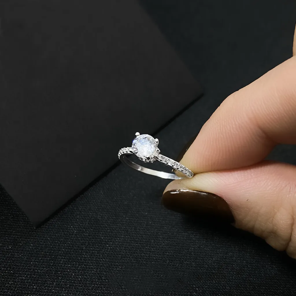 Ảnh Nhẫn bạc nữ CDE Stone Encrusted Crown Silver Ring CDE8160SV - Nhẫn bạc Lamy 4