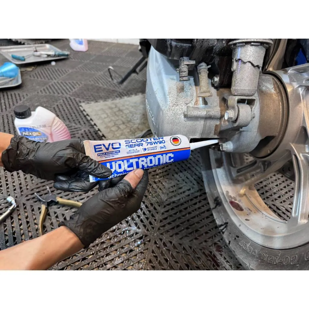 Ảnh Nhớt Hộp Số Xe Tay Ga Voltronic EVO Scooter Gear Oil 75w90 120ml 1