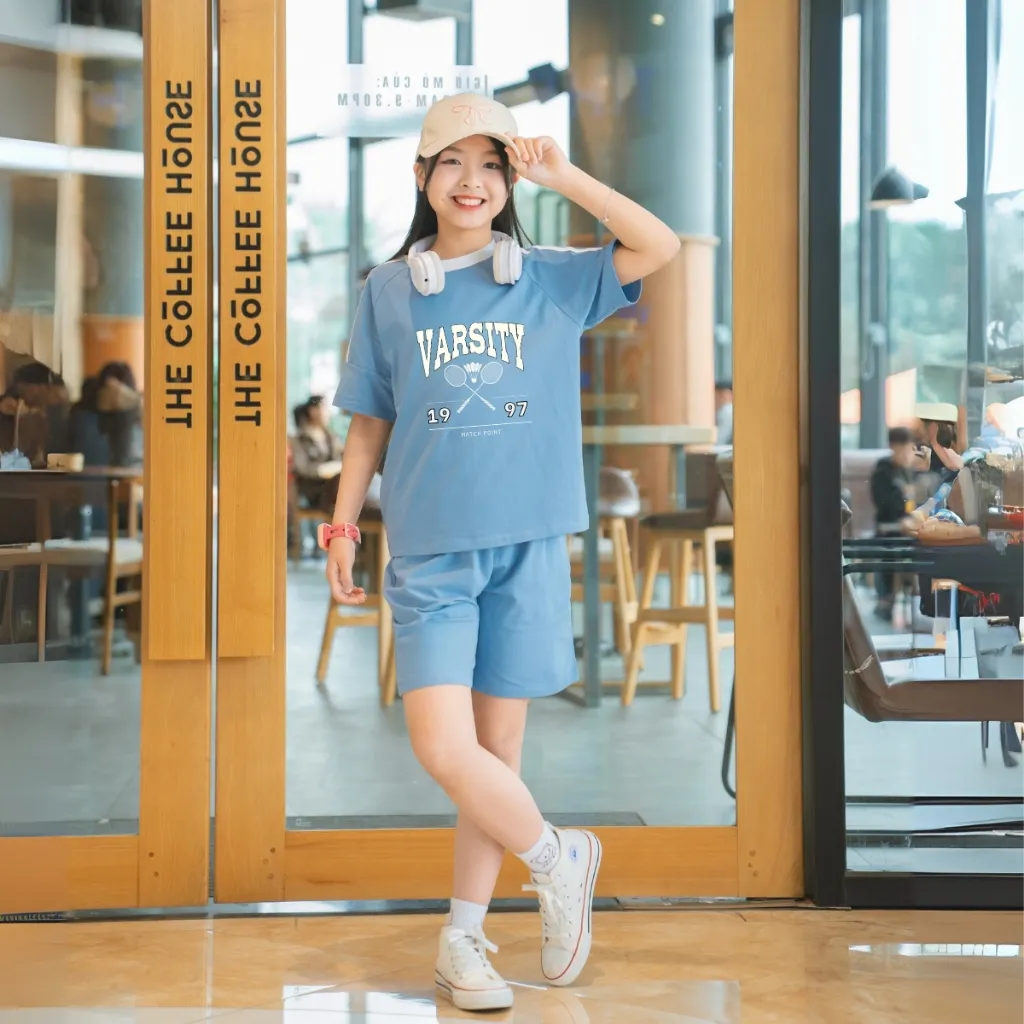Ảnh Đồ bộ bé gái màu phối in chữ 'VARSITY'  - Quần áo cho bé gái chất liệu thun cotton - Loza Kids BF310 2