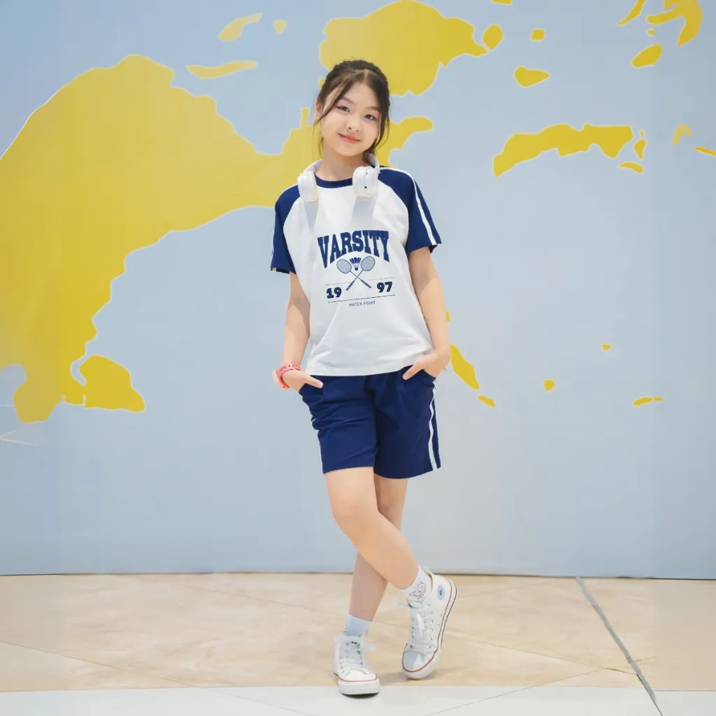Ảnh Đồ bộ bé gái màu phối in chữ 'VARSITY'  - Quần áo cho bé gái chất liệu thun cotton - Loza Kids BF310 3