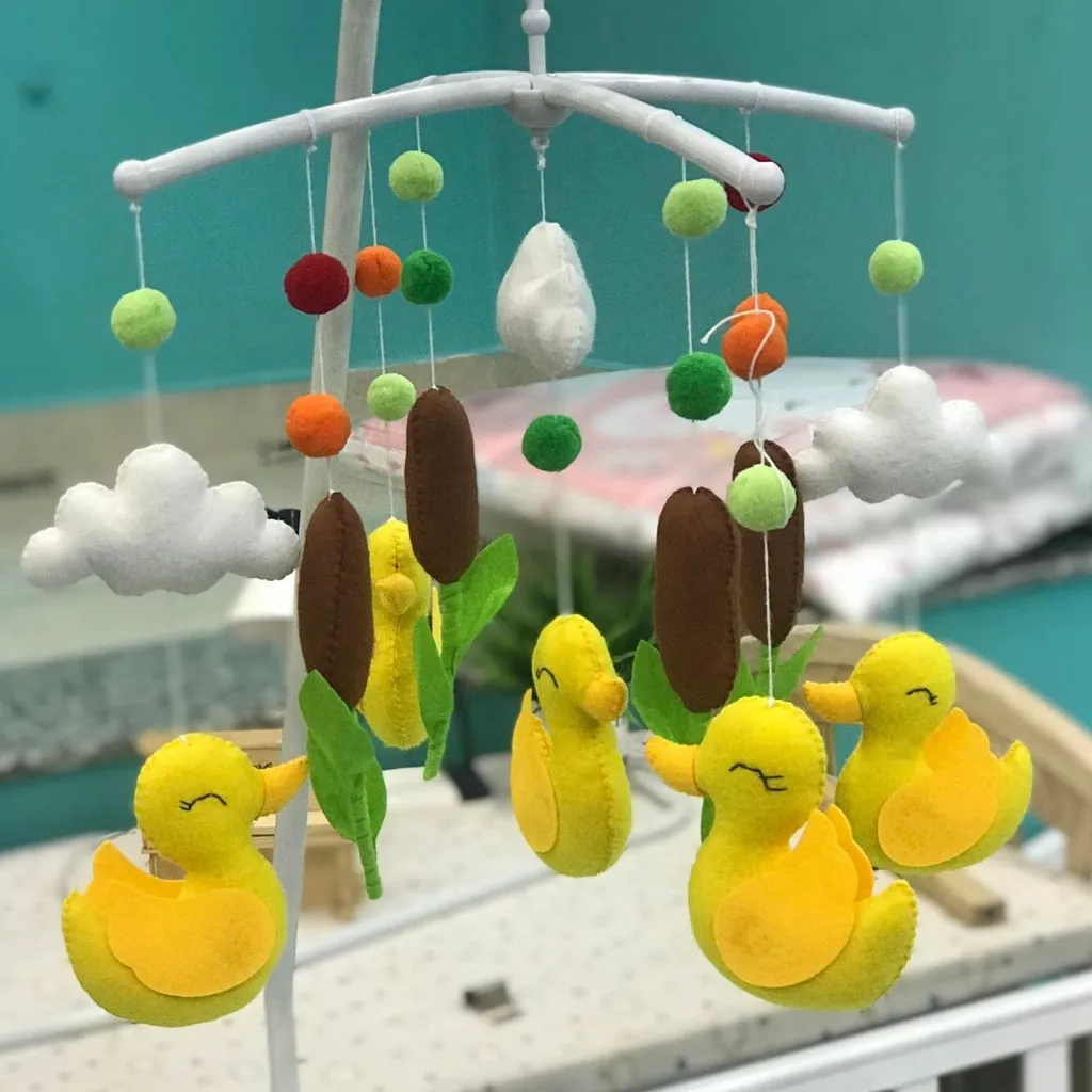 Ảnh Đồ chơi treo nôi cũi cho bé chilux nhiều màu rực rỡ giúp tăng kích thích thị giác 4