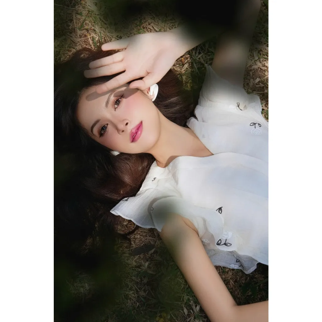 Ảnh OLV - Đầm kiểu hoa Selby Fleur Dress in Cream 4